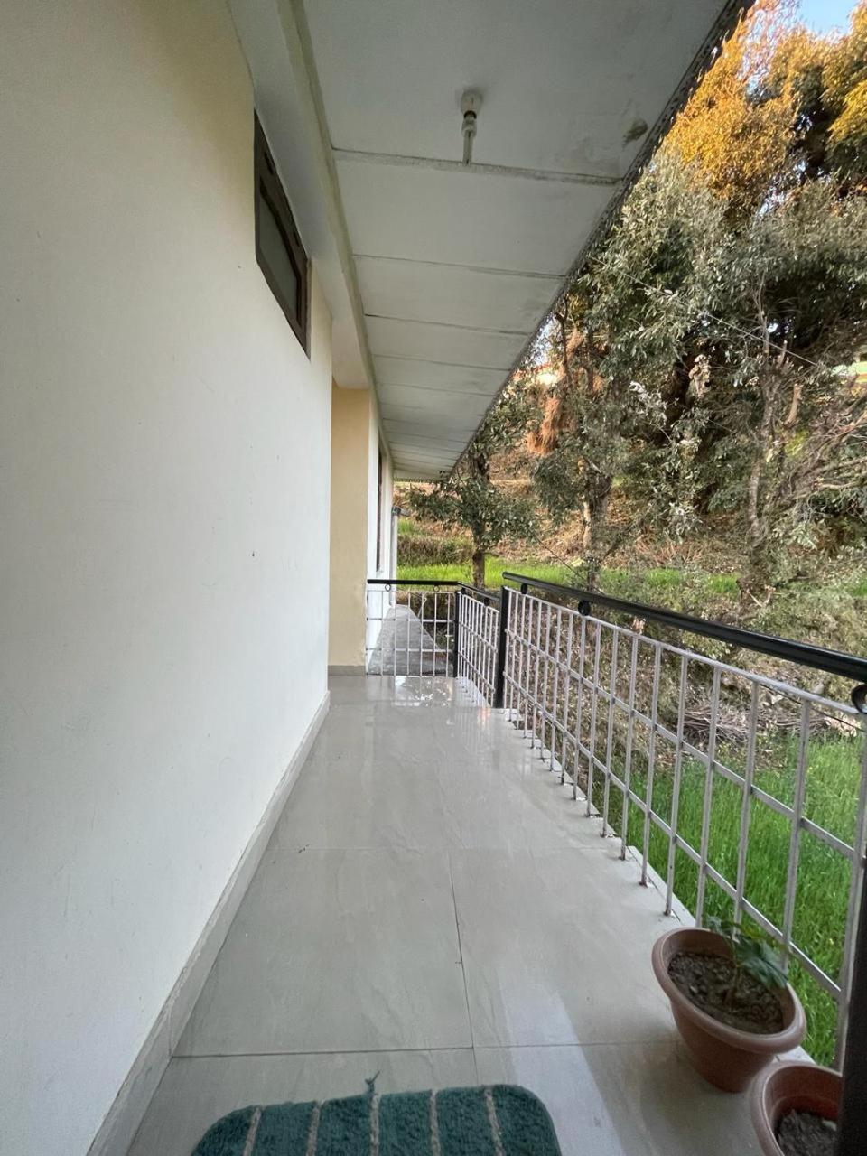 The Lake Cottage By Vrb Hotels Dharamshala Exterior foto